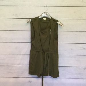 Gorgeous! Olive Green zip vest with tie Large
